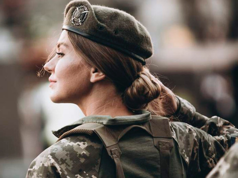 Військовий облік жінок з 1 жовтня: чи можна буде виїжджати жінкам закордон під час воєнного часу і мобілізації?