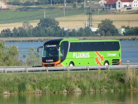 Автобус з України до Польщі: FlixBus запускає нові маршрути
