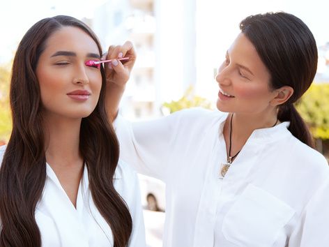 Work in the field of beauty: which beauty profession can be mastered abroad within 2-5 days