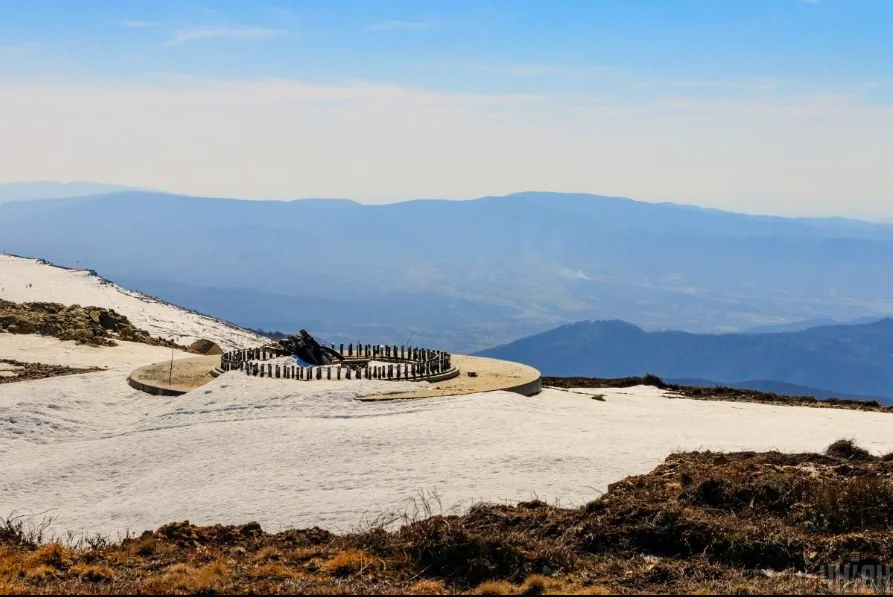 The Carpathians in Spring Without the Crowds: What You Need to Know About Polonyna Runa
