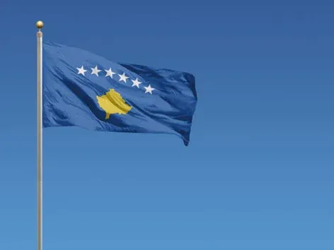 Assurance pour l'entrée au Kosovo : qui en a besoin, règles pour l'obtenir pour différentes catégories de visa, et où l'acheter ?