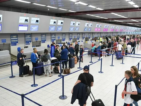 Scioperi negli aeroporti in Spagna durante Pasqua: Dettagli