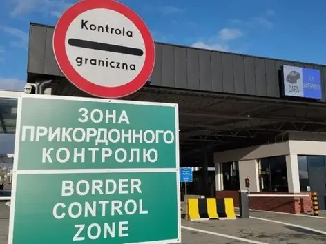 Bis zu 10.000 PLN Geldstrafe für das Fotografieren eines Grenzkontrollpunkts: Was Ukrainer über die neuen Regeln in Polen wissen müssen