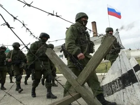Russia is preparing to evacuate the Black Sea Fleet from Crimea, and the officers’ families are already leaving