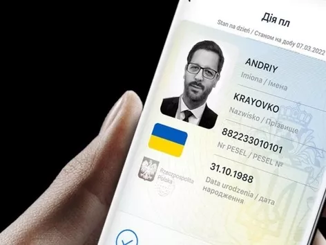 How can a foreigner obtain a residence permit in Ukraine?