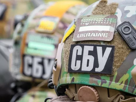 How does Ukraine and the CIA wage war against russia?