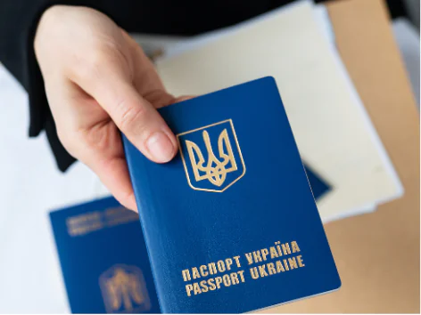 When will the Ministry of Foreign Affairs lift consular restrictions for Ukrainians abroad and why were they introduced?