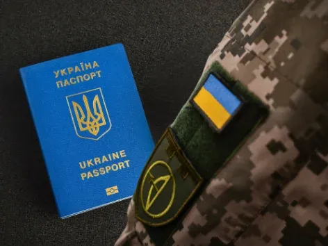 В Україні спростять процедуру отримання посвідки на проживання для іноземців у ЗСУ: що потрібно знати