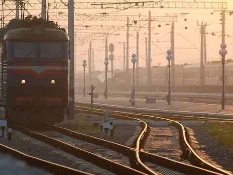 Ukrzaliznytsia's international trains: why does Ukraine still not have a wide railroad connection with Europe?