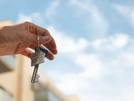 How a foreigner can rent an apartment in Ukraine: necessary documents, safe regions and useful tips