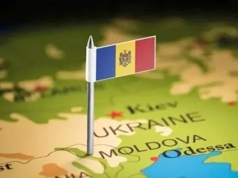 How to get from Moldova to Ukraine by train/bus/car: convenient routes and useful links