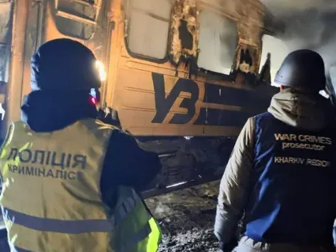 Ataki powietrzne na pociągi: Ukraińskie Koleje ujawniają, ile wagonów zniszczyła Rosja